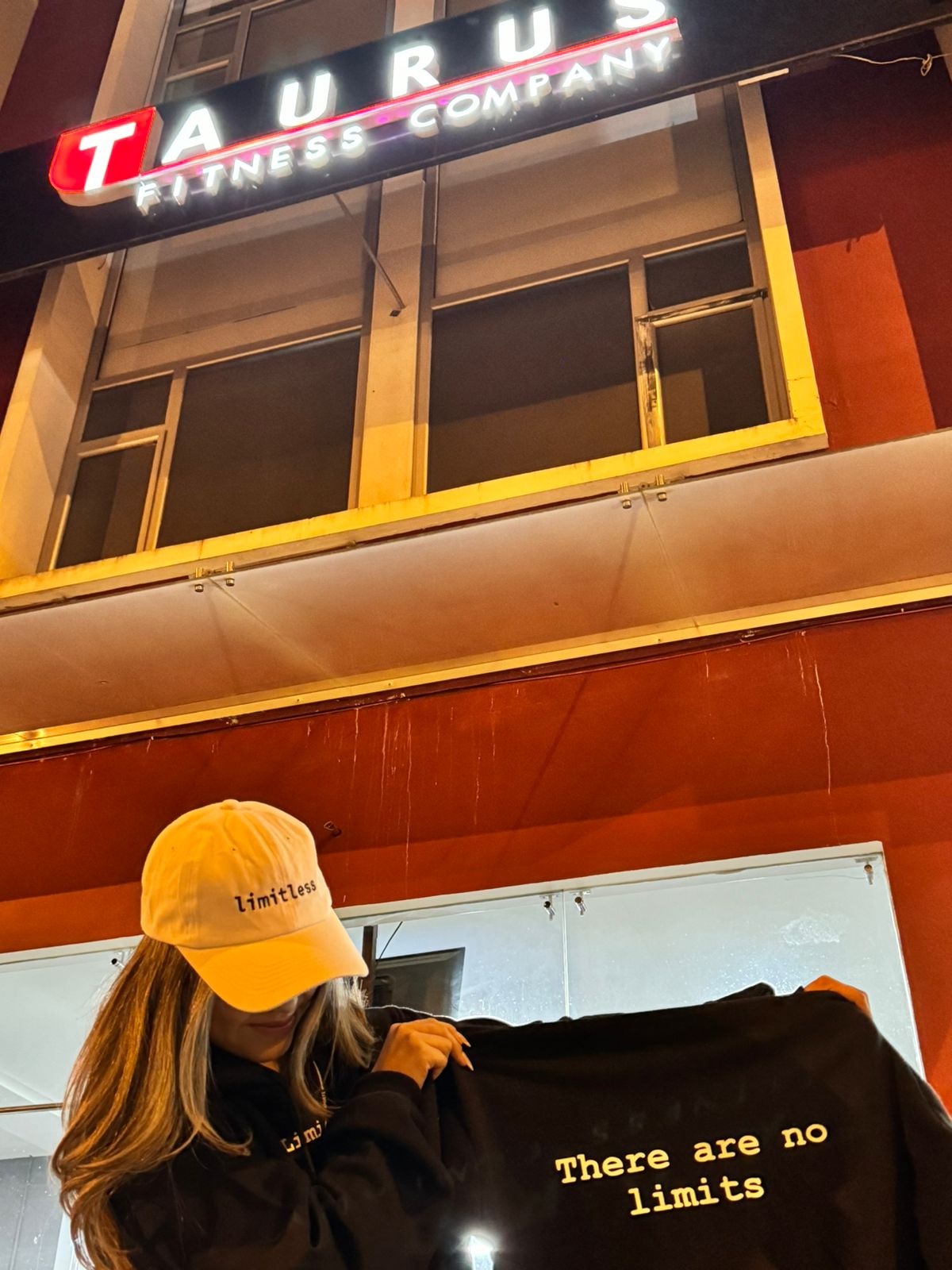 LIMITLESS CAP